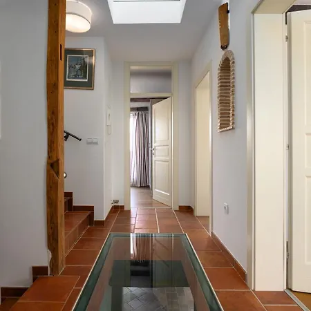 Leon Private Pool Βίλα